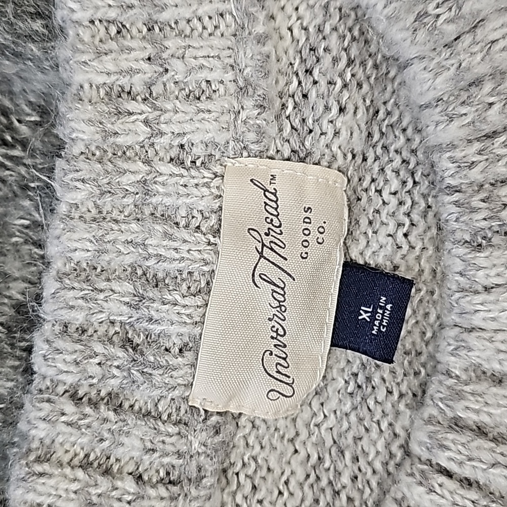 Universal Thread Goods Color blocked Sweater sz XL